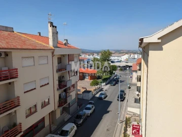 Apartamento T3 para Venda em Sé, Santa Maria e Meixedo