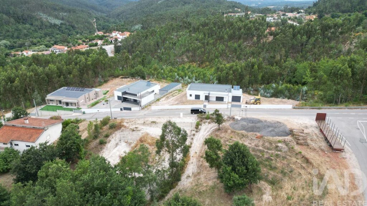 Terreno para Venda em São Miguel, Santa Eufémia e Rabaçal Foto 9