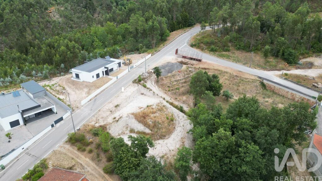 Terreno para Venda em São Miguel, Santa Eufémia e Rabaçal Foto 10
