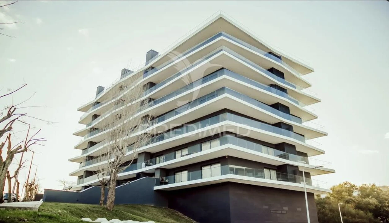 Apartamento T3 para Venda em Ferreiros e Gondizalves Foto 1