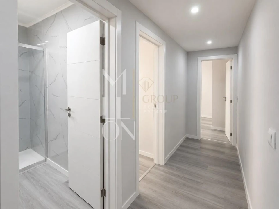 Apartamento T2 para Venda em Corroios Foto 19