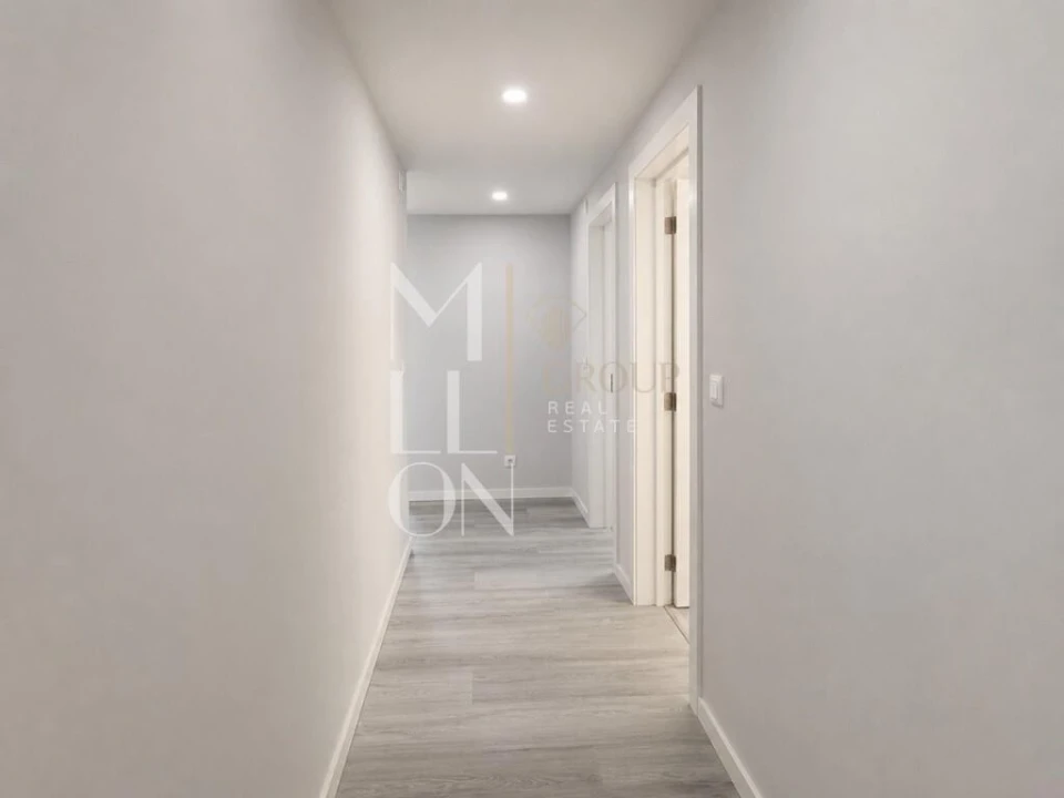 Apartamento T2 para Venda em Corroios Foto 21