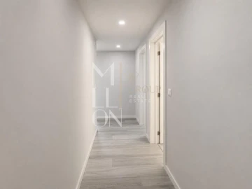 Apartamento T2 para Venda em Corroios