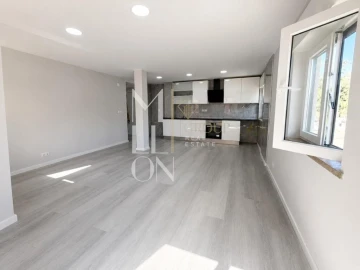 Apartamento T2 para Venda em Corroios