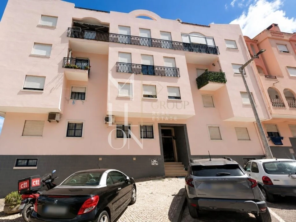 Apartamento T2 para Venda em Corroios Foto 26