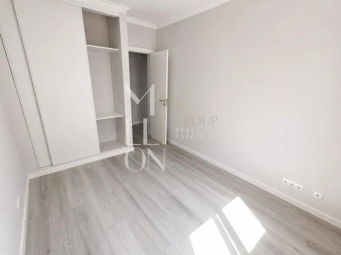 Apartamento T2 para Venda em Corroios Foto 17