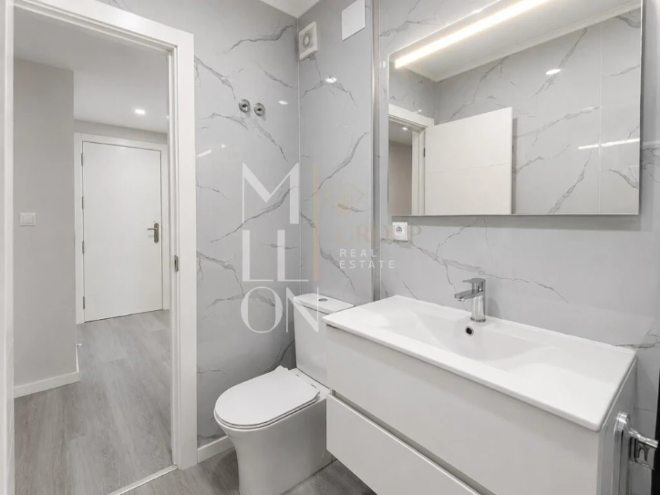 Apartamento T2 para Venda em Corroios Foto 13