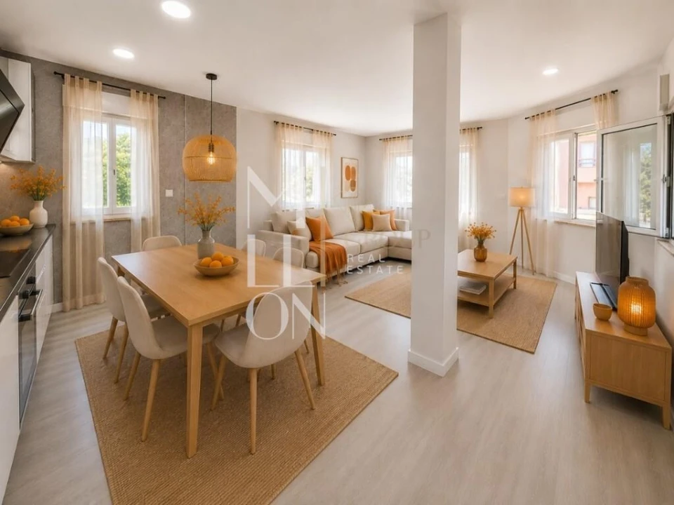 Apartamento T2 para Venda em Corroios Foto 2