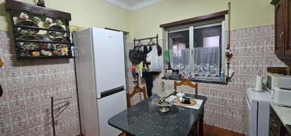 Moradia T4 para Venda em Nossa Senhora das Neves