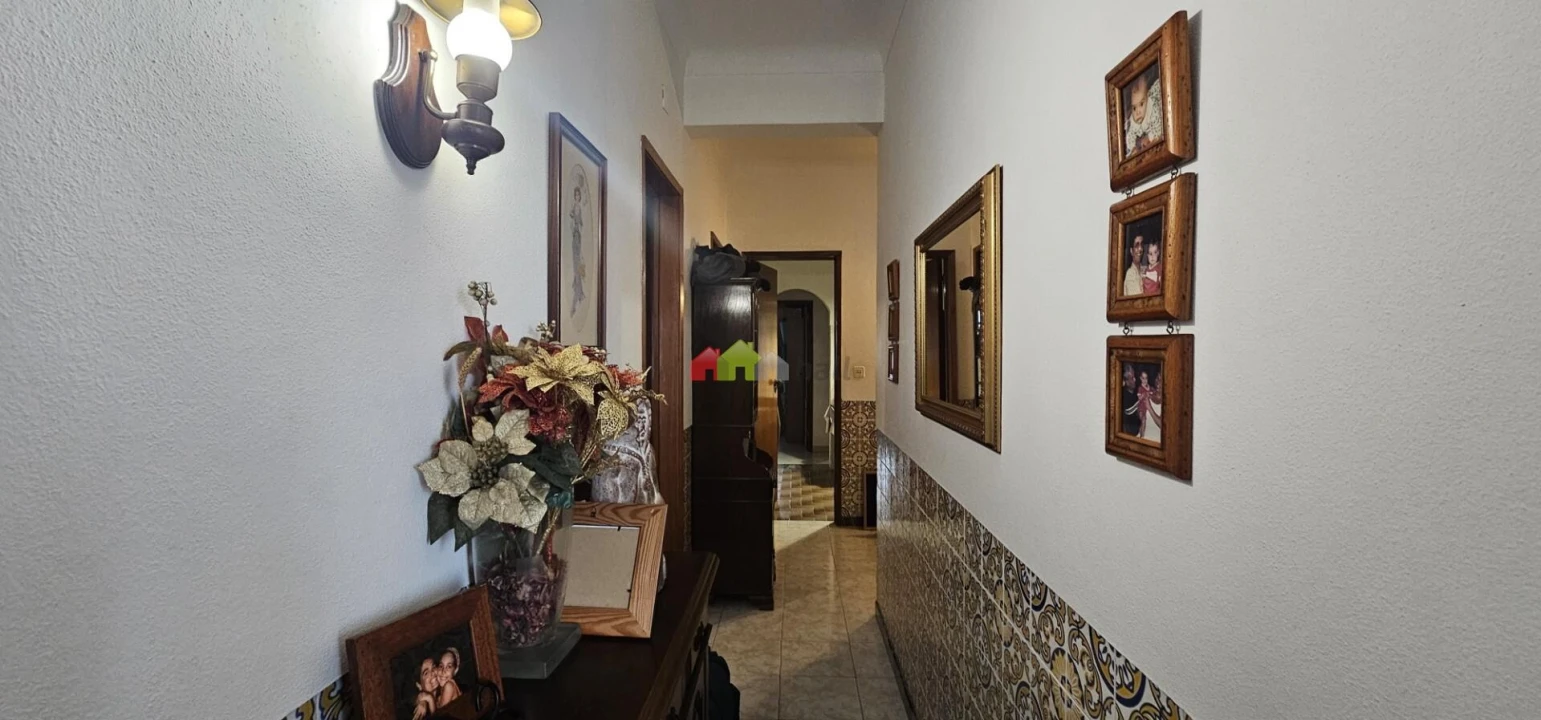 Moradia T4 para Venda em Nossa Senhora das Neves Foto 48