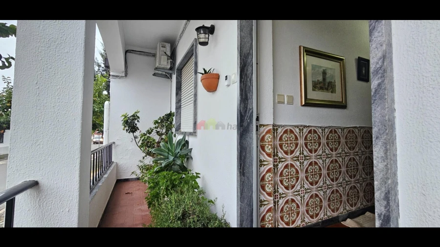 Moradia T4 para Venda em Nossa Senhora das Neves