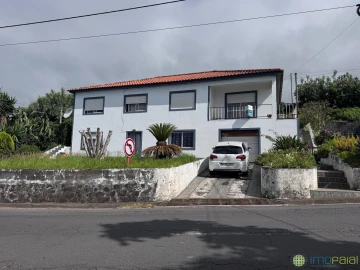 Moradia T6 para Venda em Castelo Branco