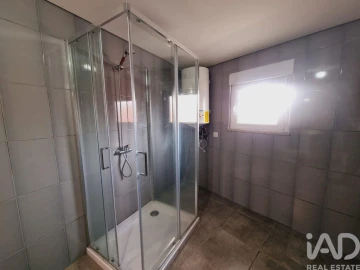 Moradia T2 para Venda em Mouraz e Vila Nova da Rainha