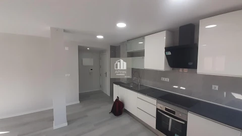 Apartamento T2 para Venda em Corroios