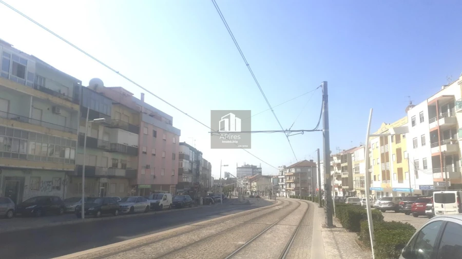 Apartamento T2 para Venda em Corroios Foto 20