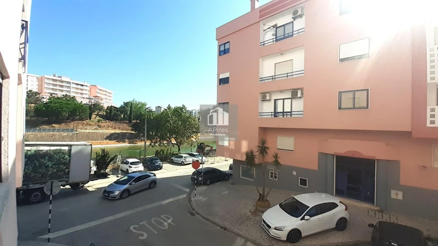 Apartamento T2 para Venda em Corroios Foto 19