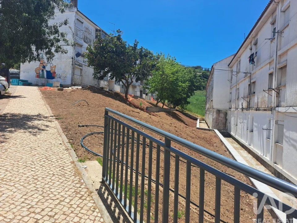Apartamento T3 para Venda em Pontinha e Famões Foto 1