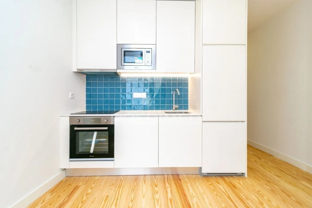 Apartamento T1 para Venda em Cedofeita, Santo Ildefonso, Sé, Miragaia, São Nicolau e Vitória Foto 1