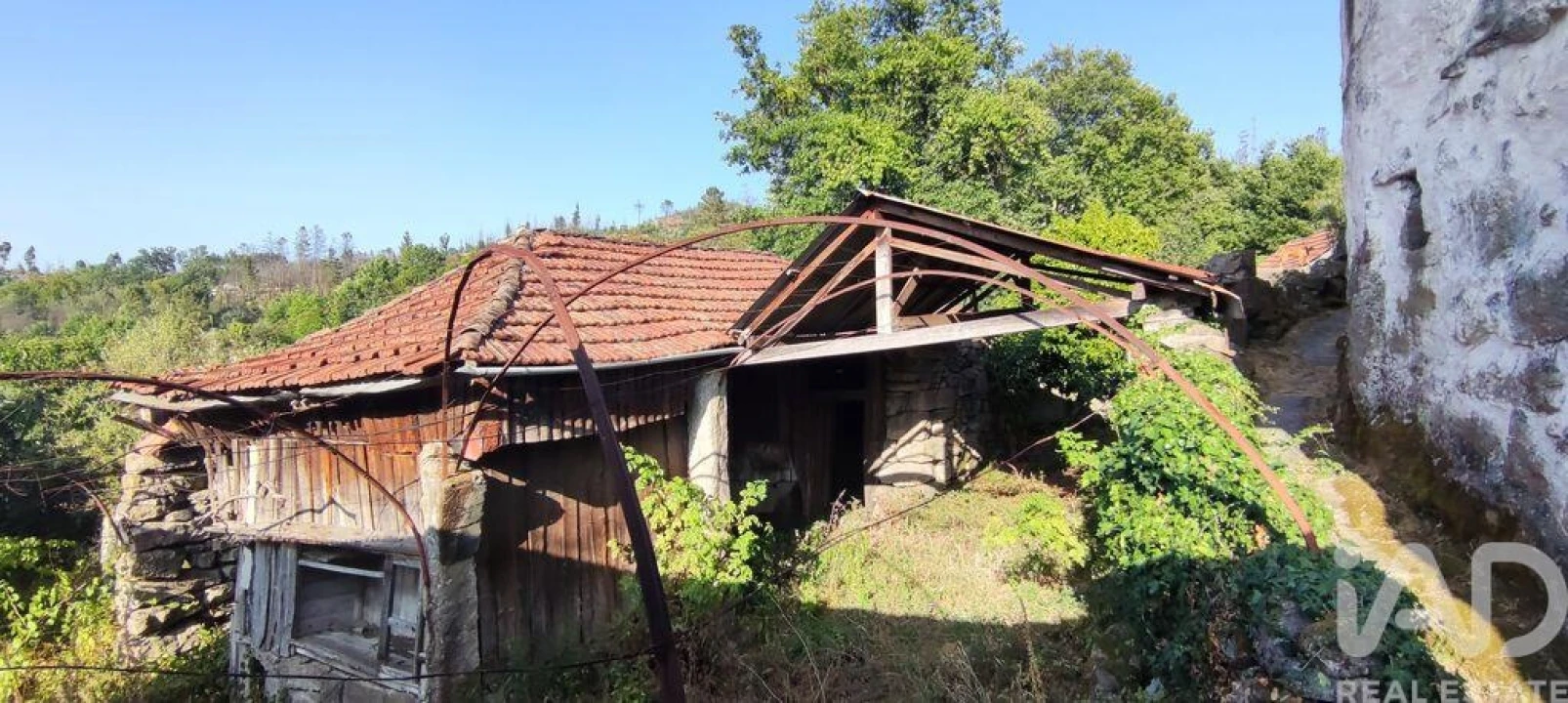 Moradia T2 para Venda em Mões Foto 3