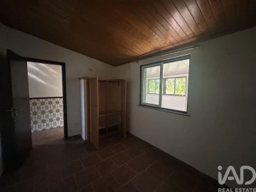 Terreno para Venda em Midões