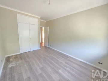 Apartamento T2 para Venda em Gondarem