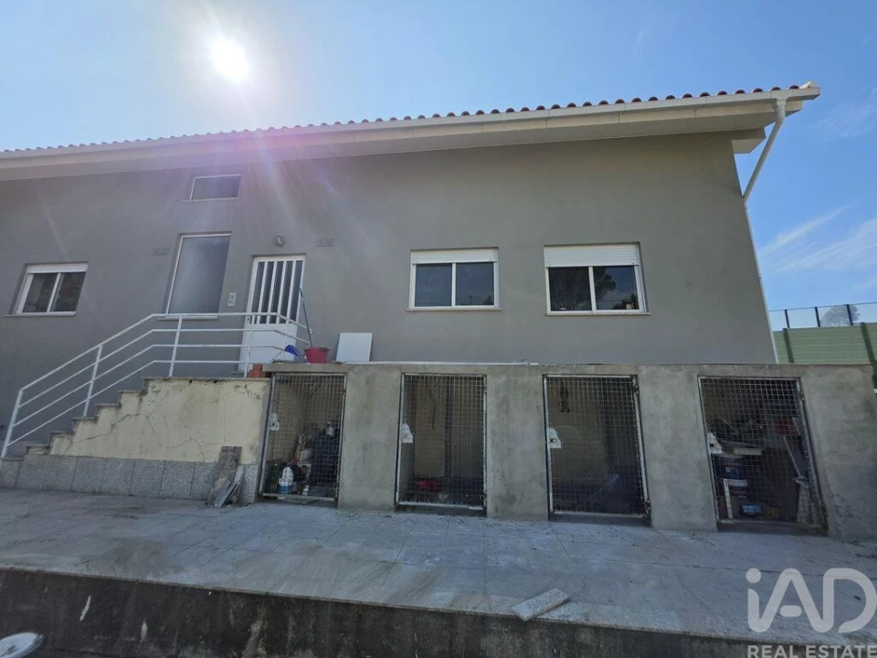 Apartamento T2 para Venda em Gondarem Foto 1