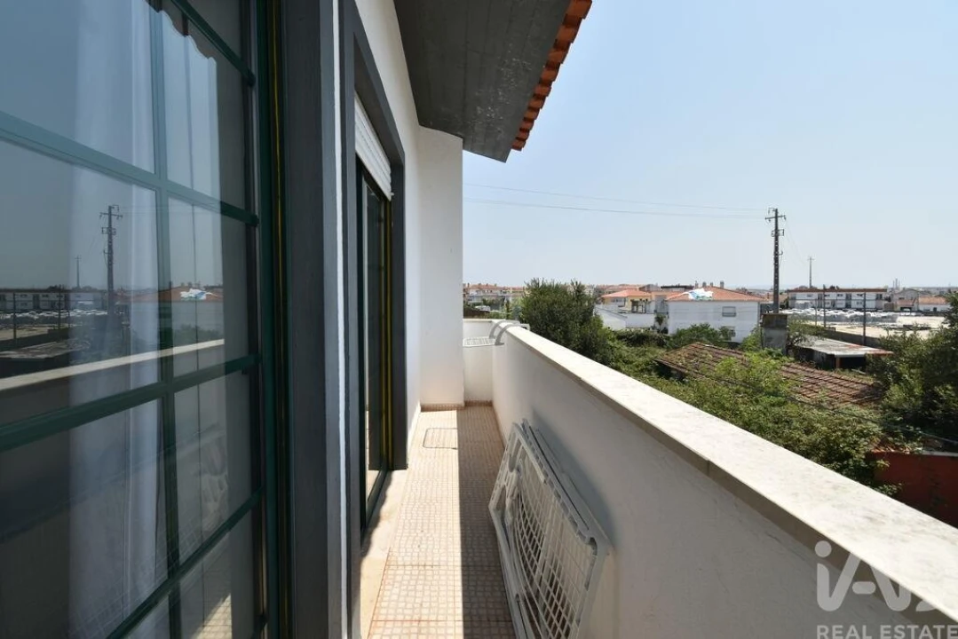Apartamento T3 para Venda em Marinha Grande Foto 13