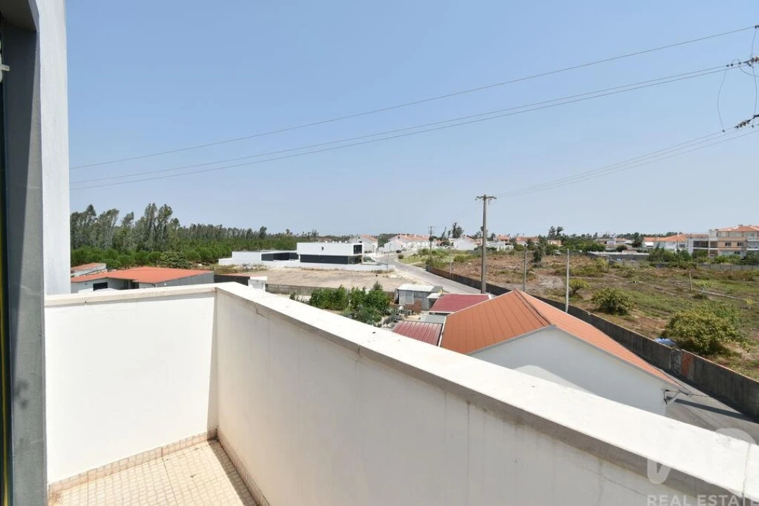 Apartamento T3 para Venda em Marinha Grande Foto 21