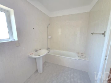 Apartamento T2 para Venda em Gondarem