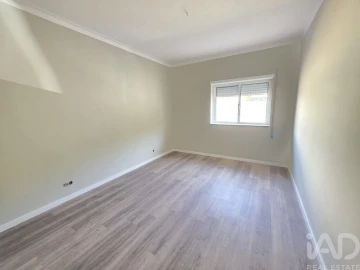 Apartamento T2 para Venda em Gondarem