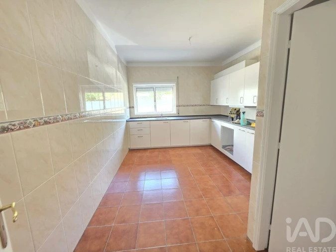 Apartamento T2 para Venda em Gondarem Foto 2