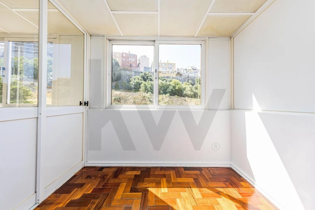 Apartamento T2 para Venda em Campo de Ourique Foto 10