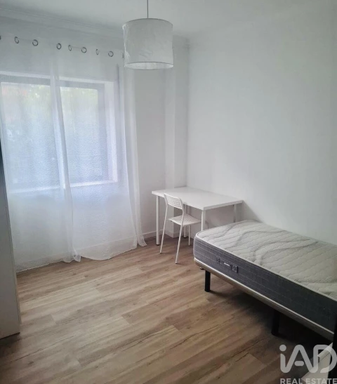 Apartamento T3 para Venda em Almada, Cova da Piedade, Pragal e Cacilhas
