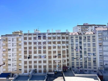 Prédio para Venda em Benfica