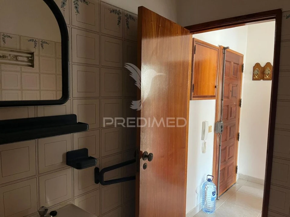 Apartamento T1 para Venda em Almada, Cova da Piedade, Pragal e Cacilhas Foto 2