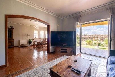 Moradia T4 para Venda em Poiares (Santo Andre)