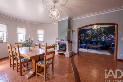 Moradia T4 para Venda em Poiares (Santo Andre)