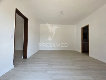Moradia T1 para Venda em Batalha