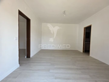 Moradia T1 para Venda em Batalha