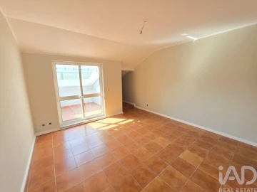 Apartamento T2 para Venda em Gondarem
