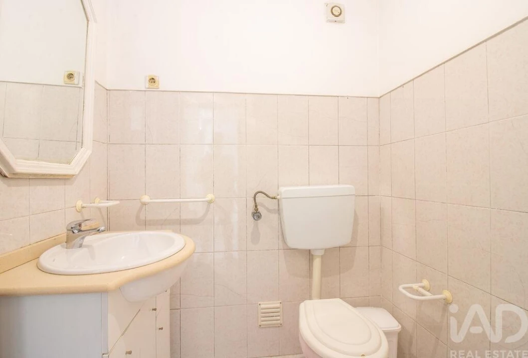 Apartamento T3 para Venda em Bombarral e Vale Covo Foto 13