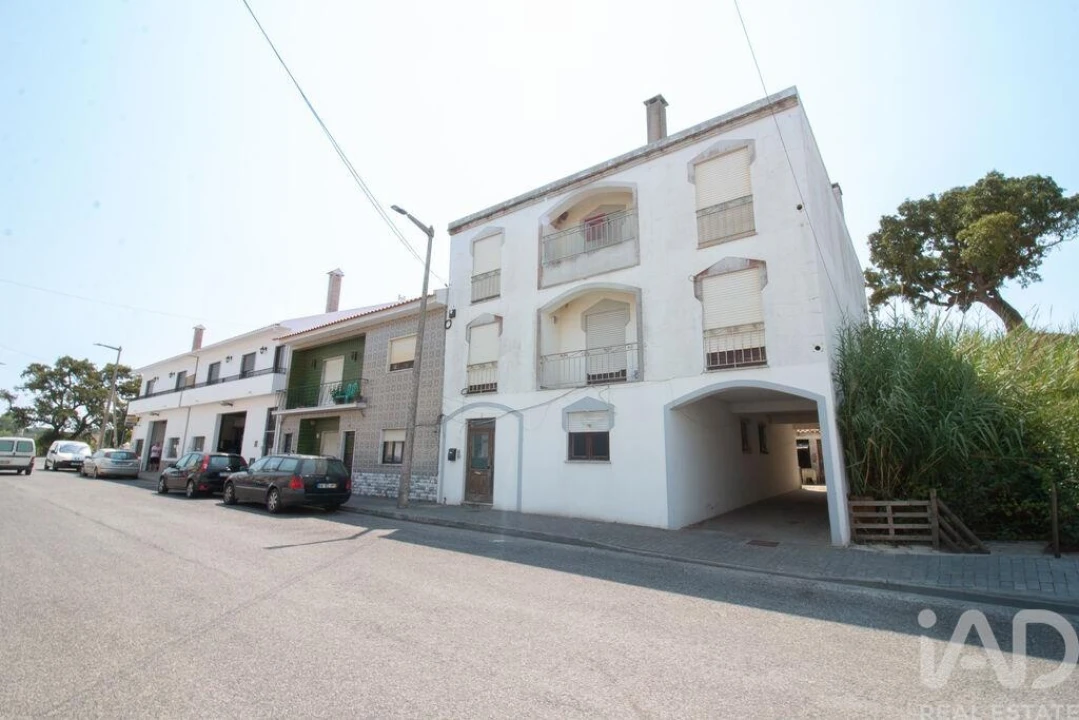 Apartamento T3 para Venda em Bombarral e Vale Covo Foto 18