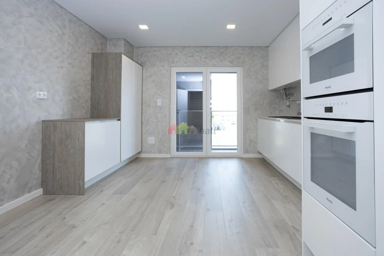 Apartamento T4 para Venda em Montijo e Afonsoeiro Foto 31