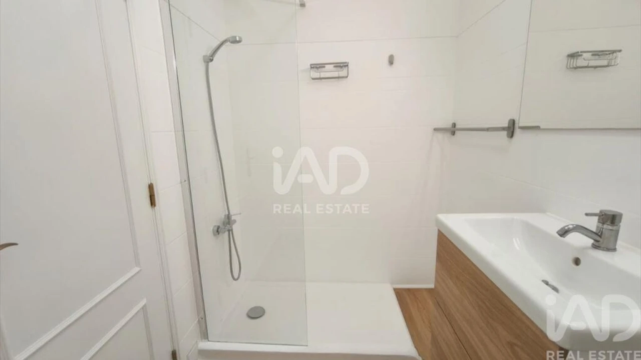 Apartamento T2 para Venda em Olhão Foto 15