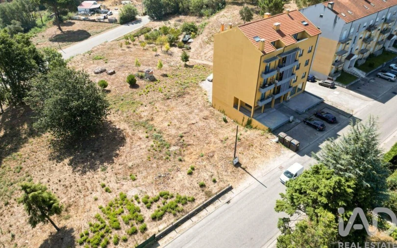 Terreno para Venda em Santa Comba Dão e Couto do Mosteiro Foto 2