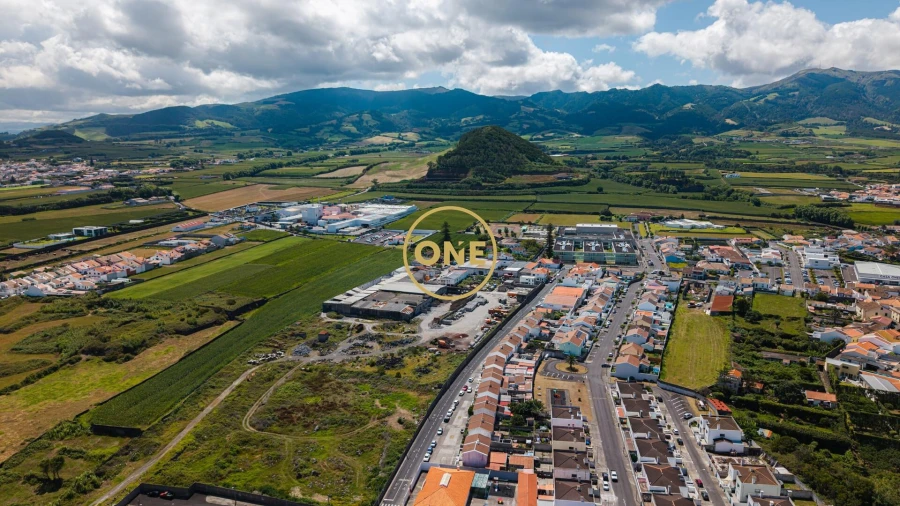 Moradia T3 para Venda em Ribeira Grande (Matriz) Foto 35