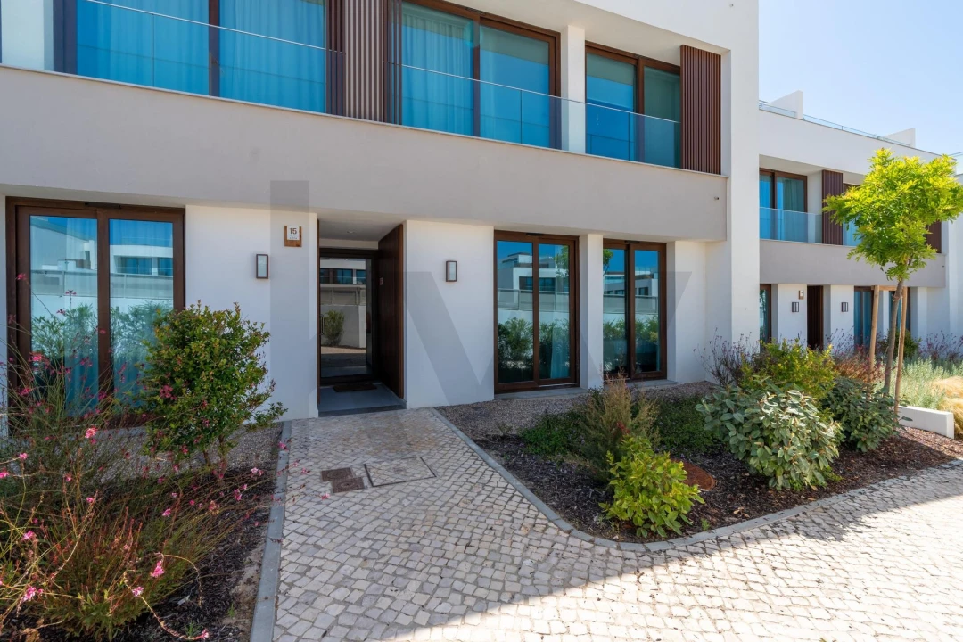 Apartamento T3 para Venda em Porto Covo Foto 31