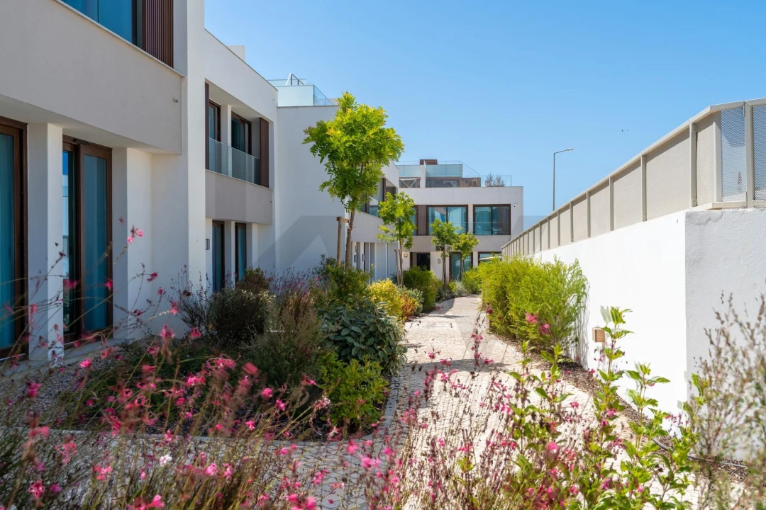 Apartamento T3 para Venda em Porto Covo Foto 32