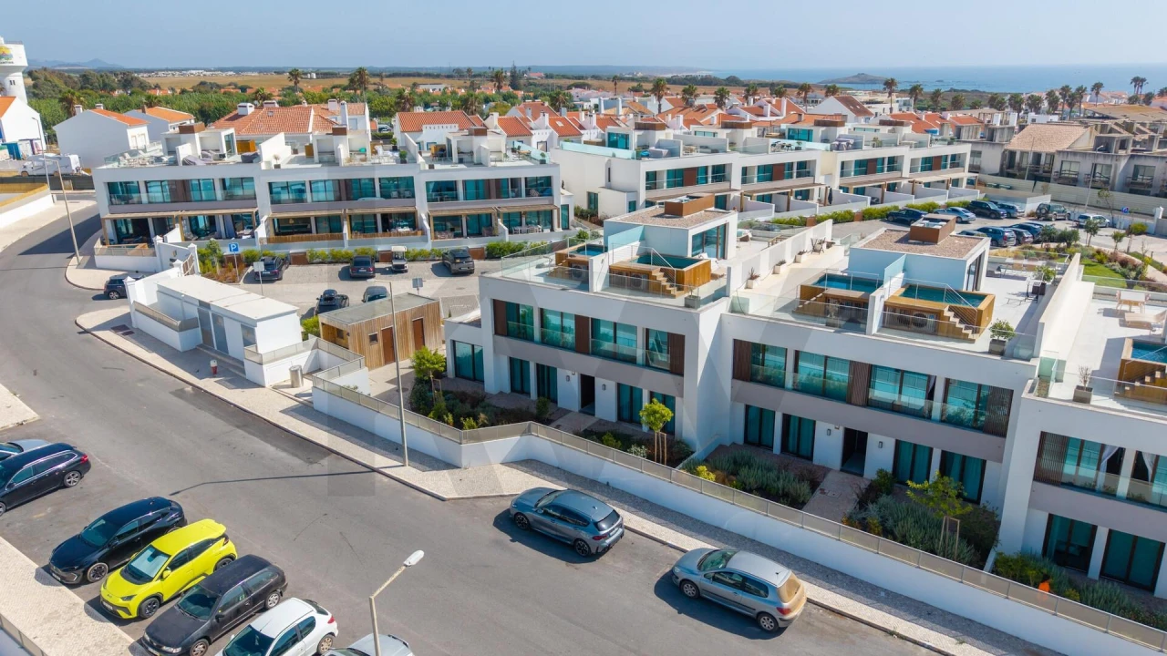 Apartamento T3 para Venda em Porto Covo Foto 29