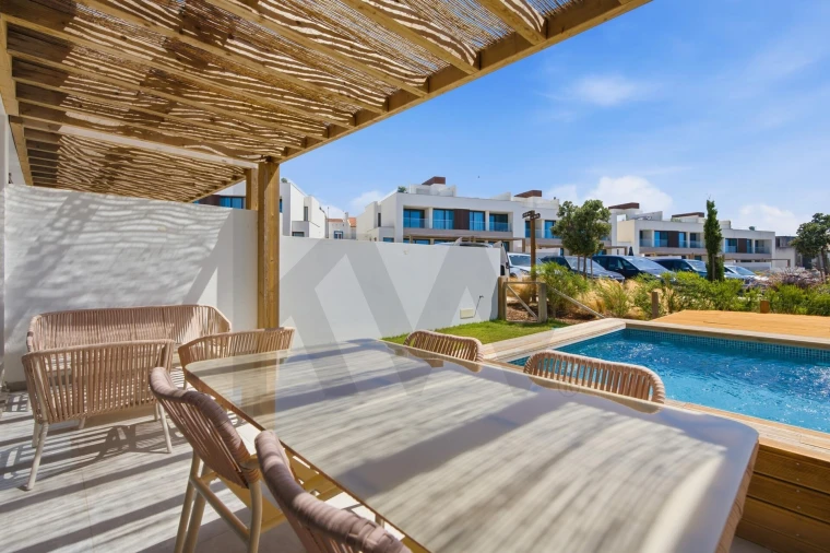 Apartamento T3 para Venda em Porto Covo Foto 3